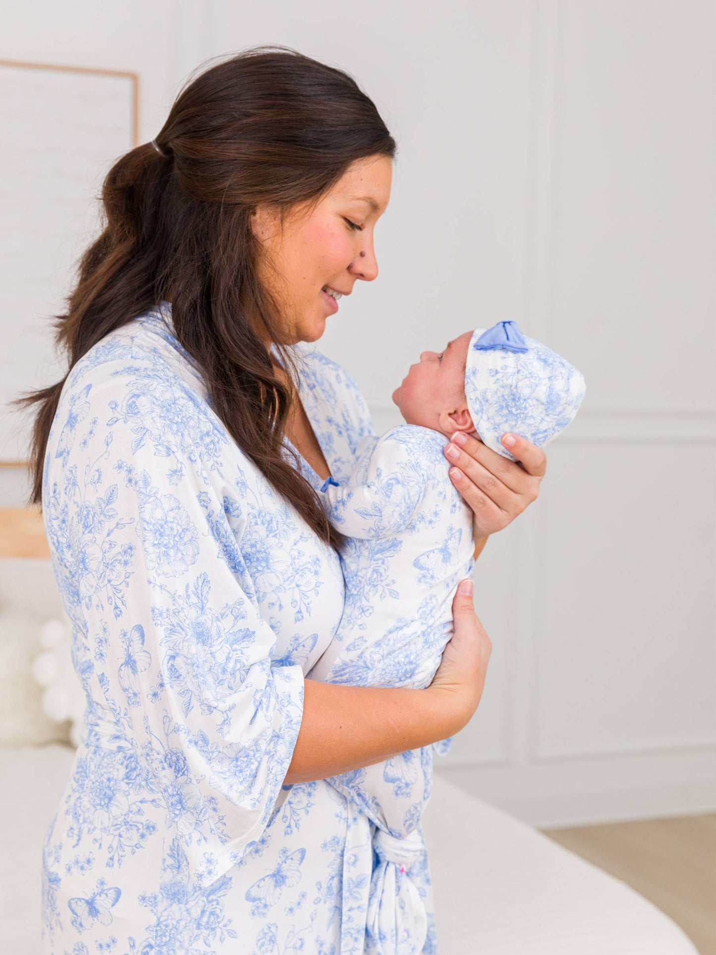SoftSnooze™ Baby Girls Bamboo Viscose Periwinkle Butterfly Garden Ruffle Knotted Sleep Gown & Bow Hat Set