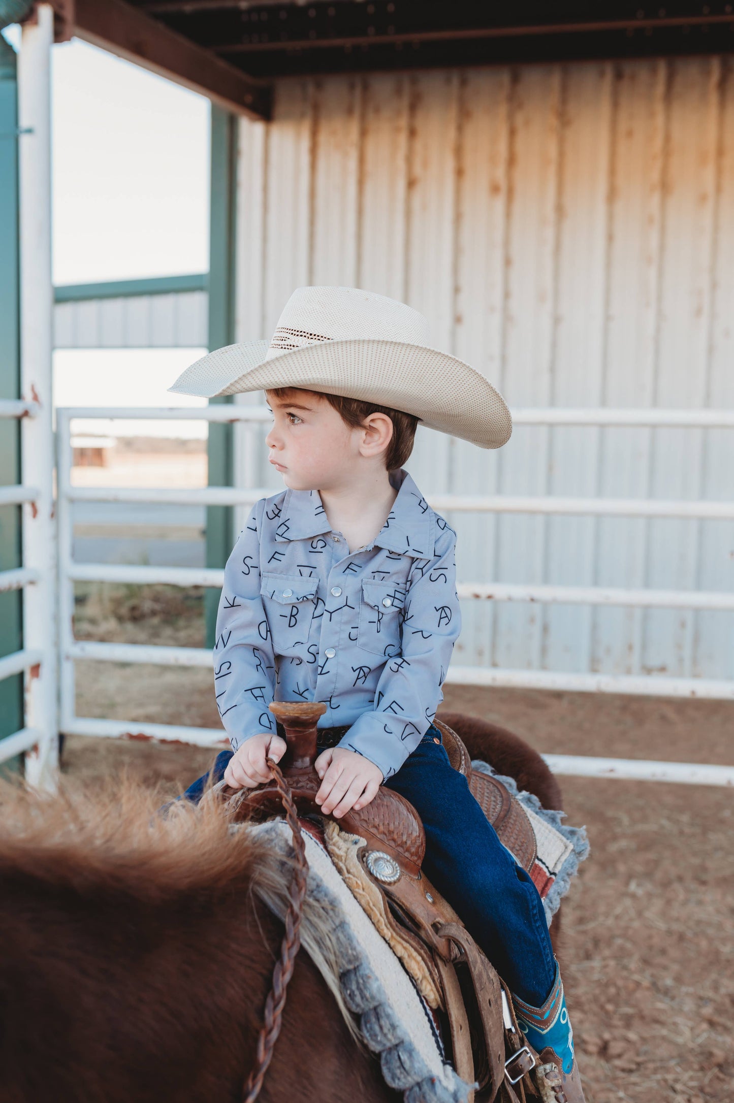 Boys Print Pearl Snap Onesie - SNAP06