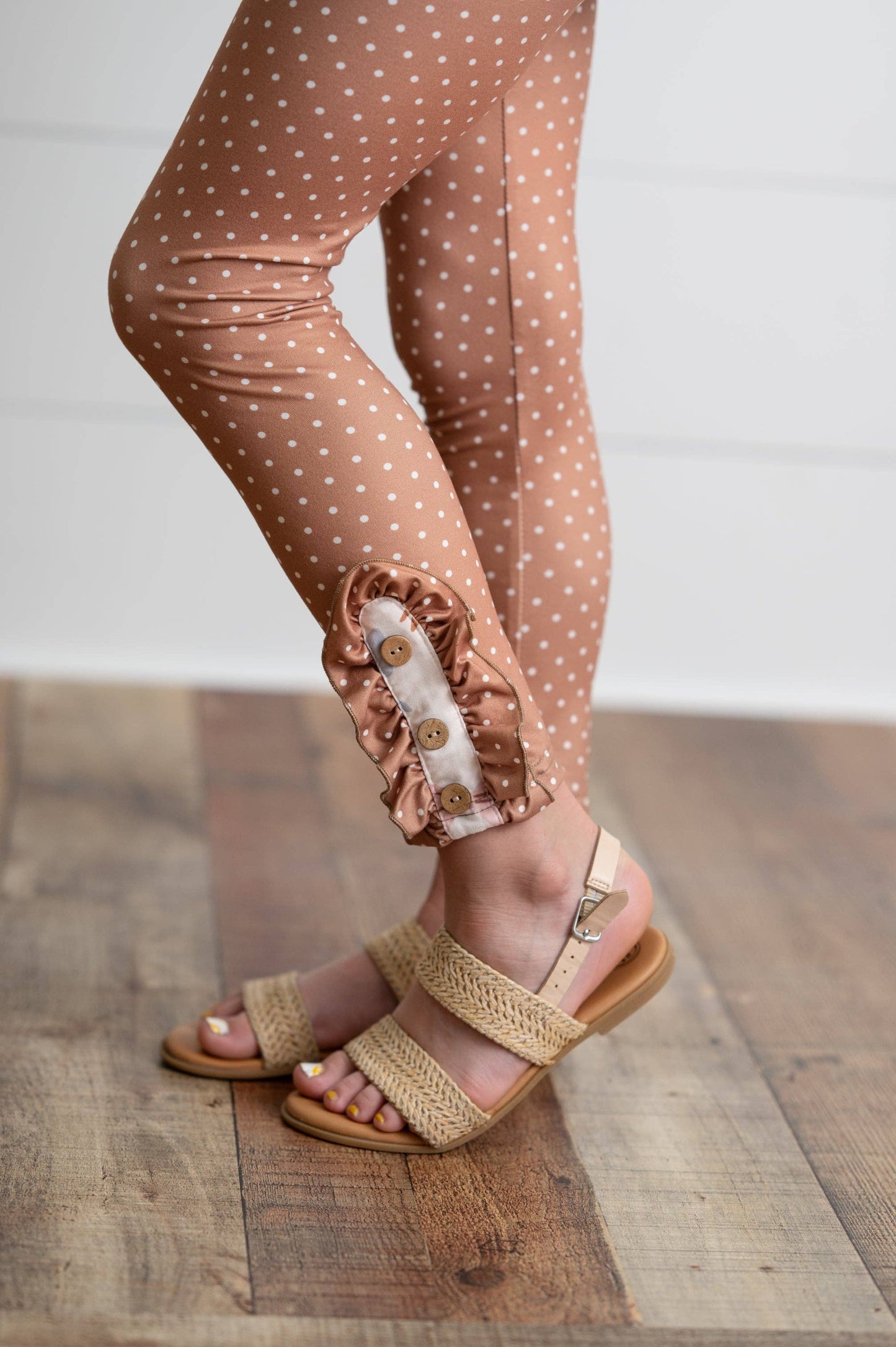 Girls Beige Coquette Bow Ruffle Pocket Button Legging Set