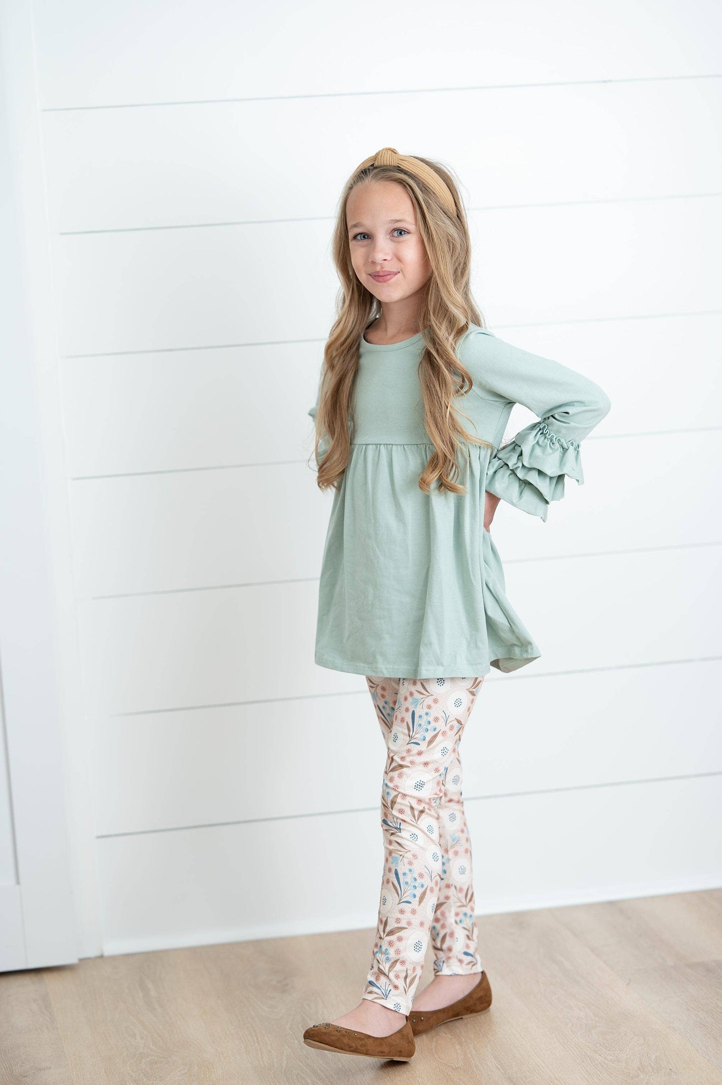 Girls Fall Winter Blue Meadow 3 Ruffles Shirt Pant Set