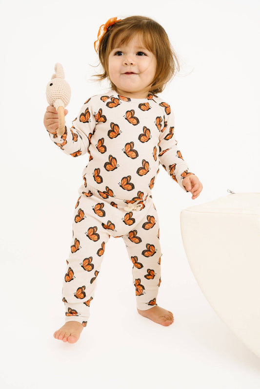 Butterfly Breeze Lounge Set