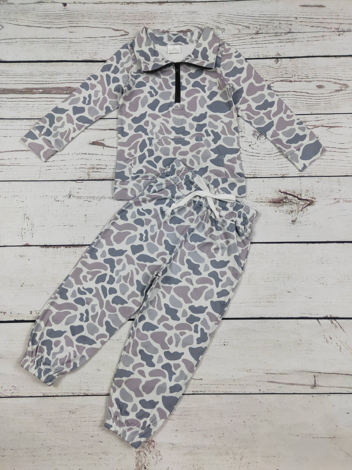 Boys Gray Camouflage Printed Top Pants Set